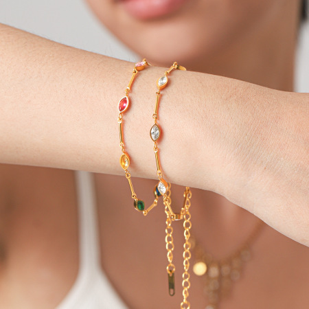 Bracelet chaîne pour femme Simple Series Daily Chain en acier inoxydable étanche couleur or avec zircon