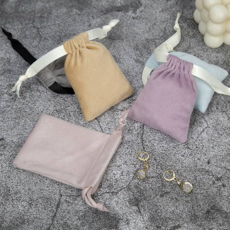 Pochettes à bijoux en velours uni 2