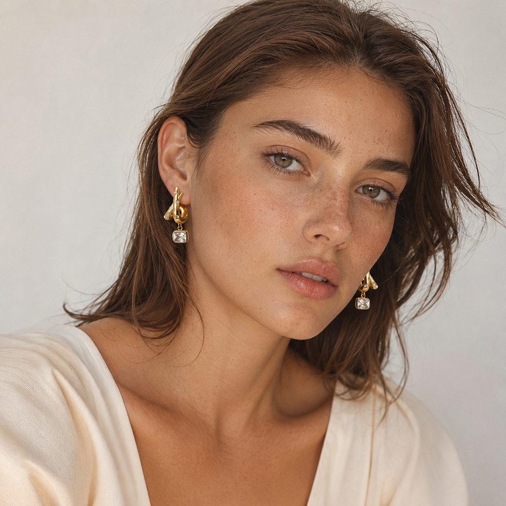 Boucles D'Oreilles Puces Pour Femmes, Collection Simple Series, Forme Irrégulière, En Acier Inoxydable, Étanches, Couleur Or Image3