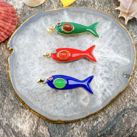 Pendentifs pour femmes en cuivre et pierre naturelle en forme de poisson