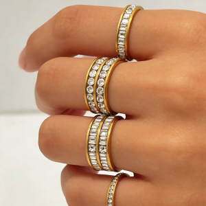 Bagues Pour Femmes En Acier Inoxydable Doré, Étanches, De Forme Géométrique Simple Et Luxueuse, Ornées De Strass Et De Pierres Précieuses, Couleur Or. h5 Image4