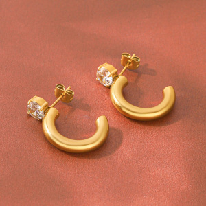 Boucles D'Oreilles Puces Pour Femmes Simple Series Daily Lines En Acier Inoxydable Étanche Couleur Or Et Zircon h5 Image5
