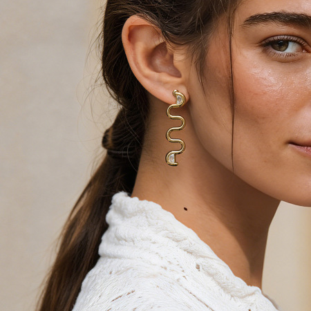 Boucles d'oreilles puces pour femmes, élégantes, de forme irrégulière, en acier inoxydable, couleur or, de la série classique 2