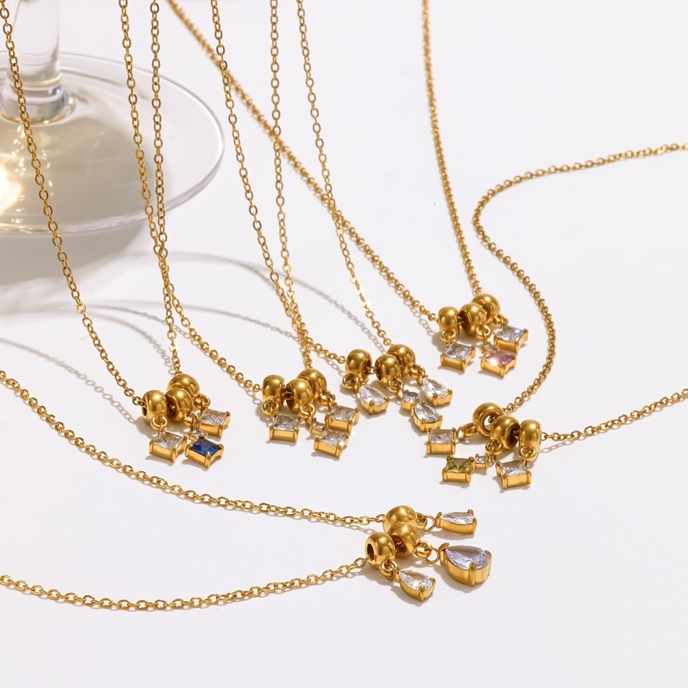 Colliers Pendentifs Pour Femmes En Acier Inoxydable, Étanches, Couleur Or, Avec Pompon Et Strass Image4
