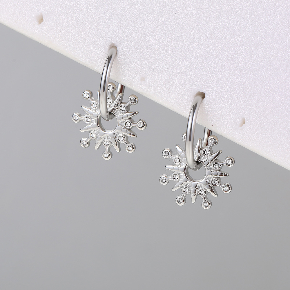 Boucles D'Oreilles Créoles Simple Series Daily Circle Pour Femmes, En Acier Inoxydable, Couleur Or, Étanches. Image4