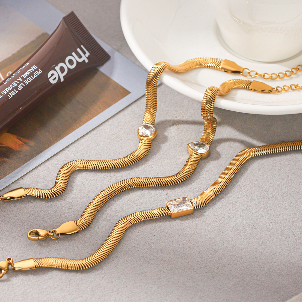 Bracelet Chaîne Pour Femme Simple Series Daily Chain En Acier Inoxydable Étanche Couleur Or Avec Zircon Image7