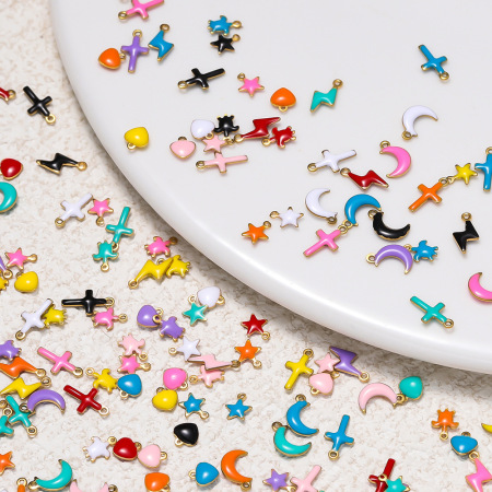 Pendentifs pour femmes en acier inoxydable étanche, style DIY, motif cœur, croix, étoile et lune