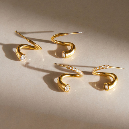 Boucles d'oreilles puces pour femmes, collection Simple Series Daily, lignes irrégulières, en acier inoxydable étanche.