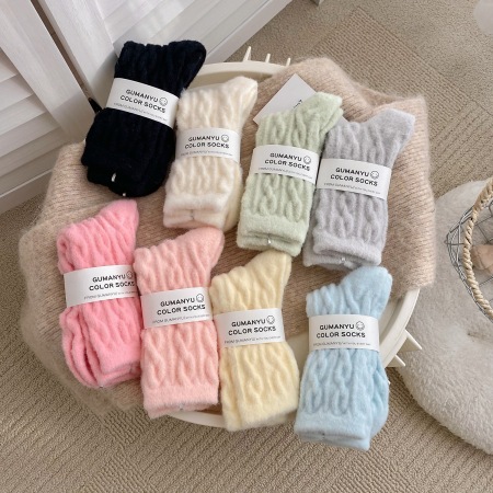 Chaussettes mi-mollet unies basiques pour femmes 2