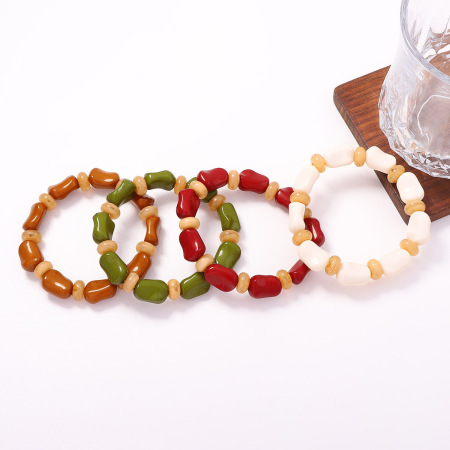 Bracelets de perles pour femmes, collection romantique, en résine de couleurs variées et de formes irrégulières. 2