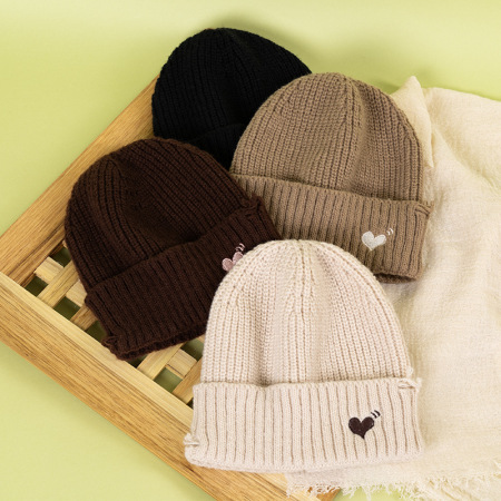Bonnet en polyester uni à cœur, collection Simple, décontracté. 2