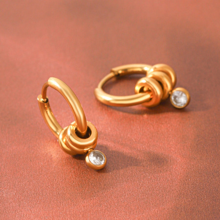 Boucles d'oreilles créoles pour femmes Simple Series Daily Circle en acier inoxydable, étanches, couleur or, avec zircon.