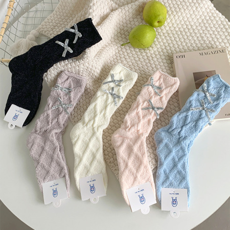 Chaussettes mi-mollet basiques à rebond léger, couleur unie