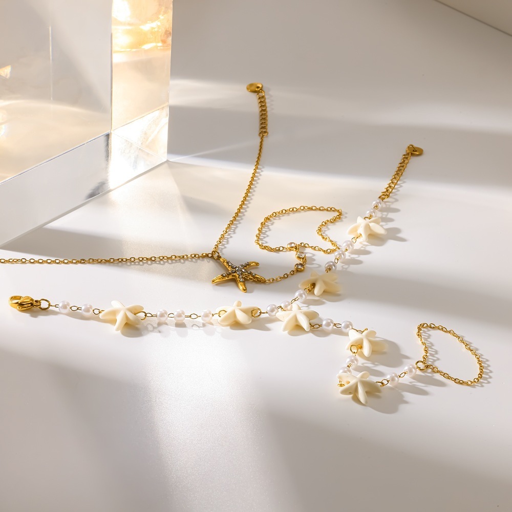 Chaîne De Main Femme En Acier Inoxydable Doré, Imperméable, Avec Pendentif Étoile De Mer Et Cristal Artificiel. Image3