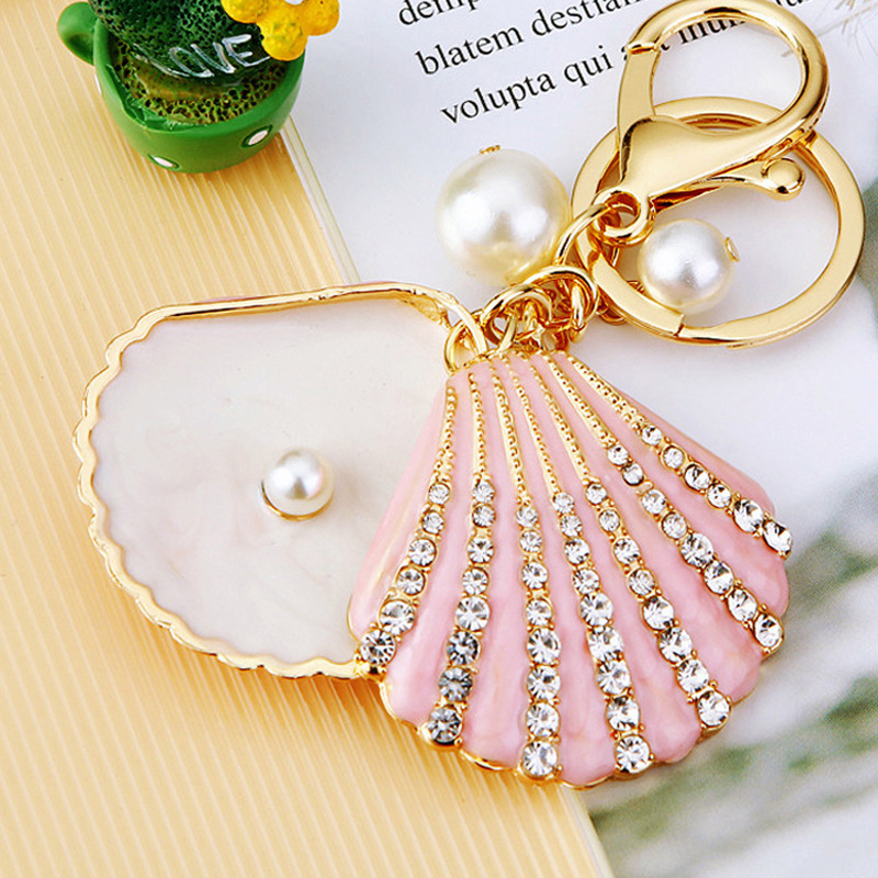Porte-Clés Luxueux Et Décontracté De Style Océanique, En Métal Tressé Et Strass, Orné De Coquillages. Collection Luxueuse.