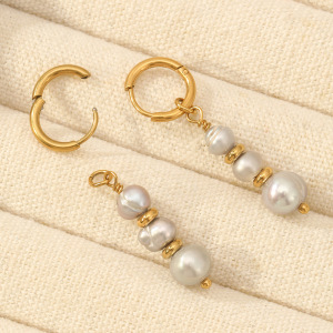 Boucles D'Oreilles Perles D'Eau Douce Couleur Cuivre Doré, Collection Classique h5 Image4