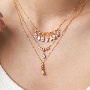 Colliers Pendentifs Pour Femmes De La Luxueuse Collection Daily Droplet, En Acier Inoxydable Étanche Couleur Or Et Zircon. h5 Image3