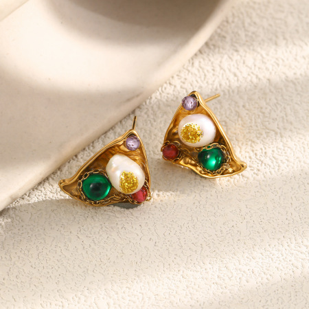 Boucles d'oreilles puces pour femmes, collection Luxious Series, forme triangulaire irrégulière et mignonne, en acier inoxydable étanche, couleur or
