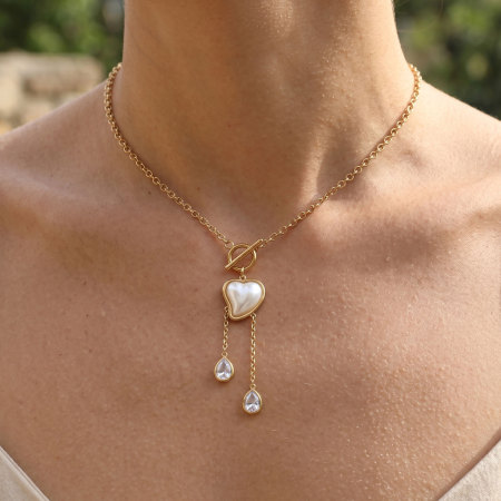 Colliers pendentifs pour femmes Simple Series Daily Droplet Heart Tassel en acier inoxydable étanche couleur or et zircon