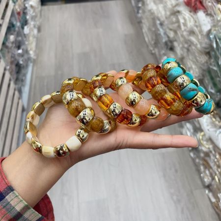 Bracelets de perles en résine à dégradé de couleurs pour femmes 2