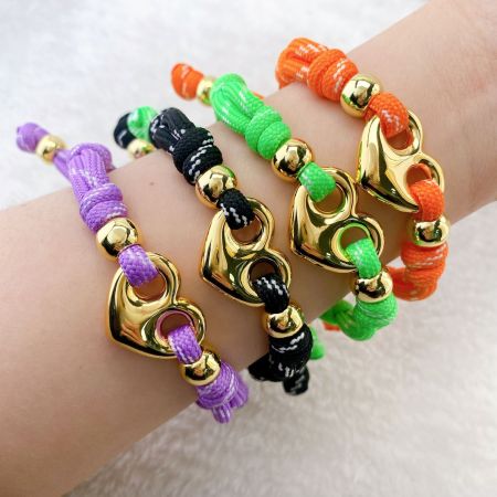 Bracelets tressés simples en corde en forme de cœur pour femmes