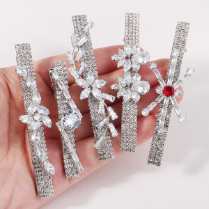 Pinces À Cheveux Luxueuses En Alliage, Couleur Unie, Ornées De Strass Et De Zircon, Motif Floral Simple h5 Image3