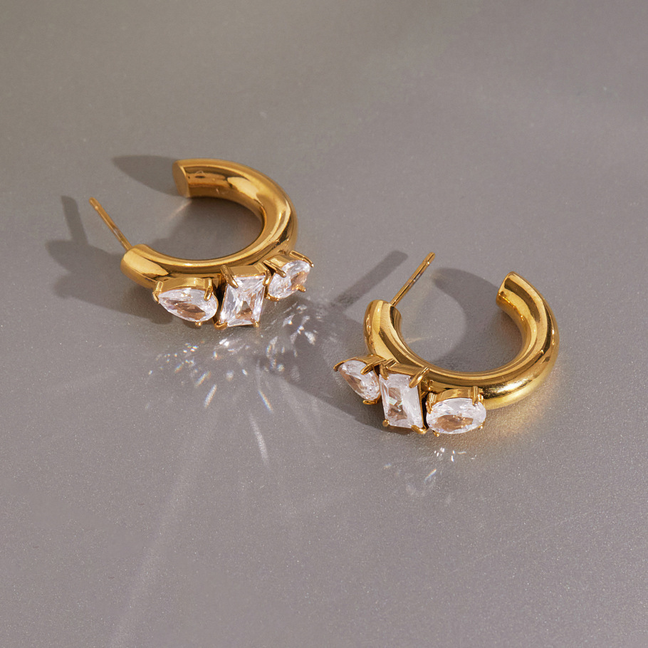 Boucles D'Oreilles Puces Pour Femmes Simple Series Daily Circle En Acier Inoxydable Étanche Couleur Or Image2
