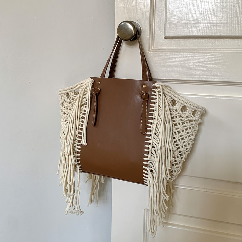 Sac Cabas Femme En Pu Tissé Ajouré, Style Décontracté, Orné De Pompons Et De Fronces 