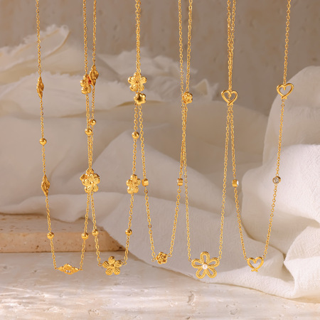 Colliers pendentifs romantiques pour femmes, en acier inoxydable étanche, couleur or, forme géométrique florale, ornés de strass, pour le quotidien. 2