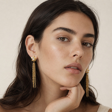 Boucles d'oreilles pendantes pour femme, élégantes, à pompon et étoile, en acier inoxydable étanche, couleur or, de la collection Simple Series.