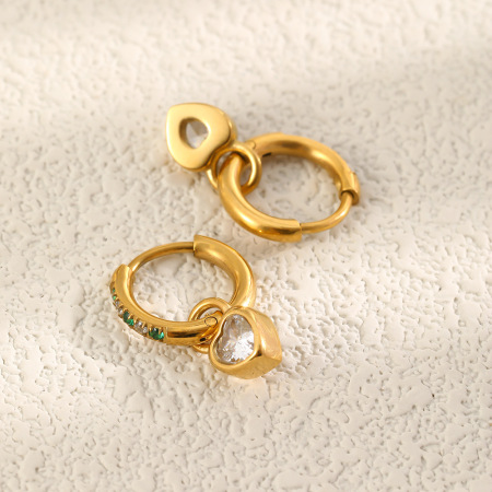 Boucles d'oreilles créoles élégantes en forme de cœur, en acier inoxydable imperméable, couleur or, pour femmes, collection Luxueuse. 2