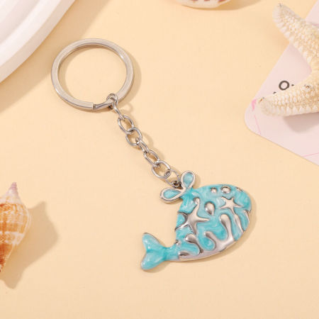 Porte-clés en alliage représentant un poisson mignon et mignon, style océanique, de la série Simple.