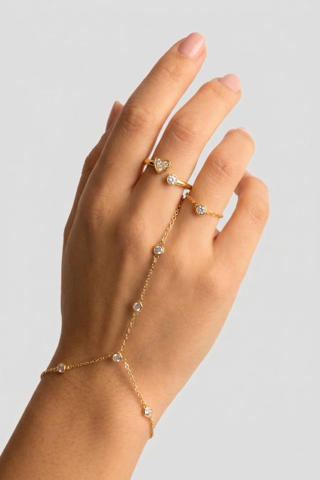 Bague minimaliste ajustable ornée de pierres et d'un cœur 2