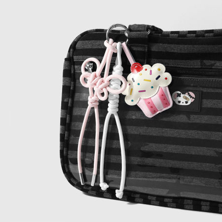 Breloques pour sac en PU tissé de couleurs assorties, série simple quotidienne, dessin animé