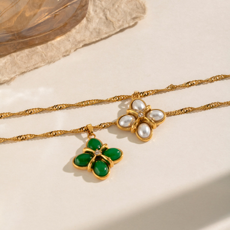 Colliers pendentifs pour femmes en acier inoxydable, forme trèfle, couleur or, pierre naturelle et perle artificielle 2