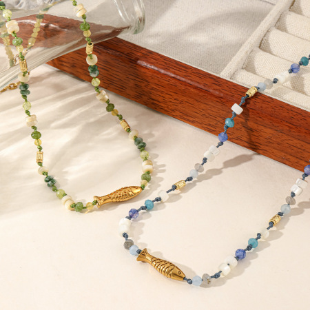 Colliers de perles pour femmes, ornés de pierres naturelles, en acier inoxydable et en forme de poisson, couleur or 2
