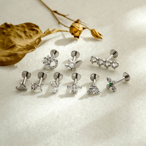 Boucles D'Oreilles Piercing Pour Femme, En Alliage De Titane Doré, Serties De Zircon Et Ornées D'Une Croix En Forme De Cœur (Collection Simple). h5 Image6