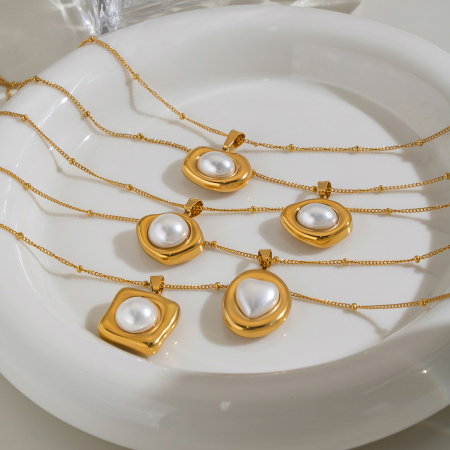 Colliers pendentifs pour femmes en acier inoxydable de forme géométrique, étanches, couleur or, avec perles artificielles 2
