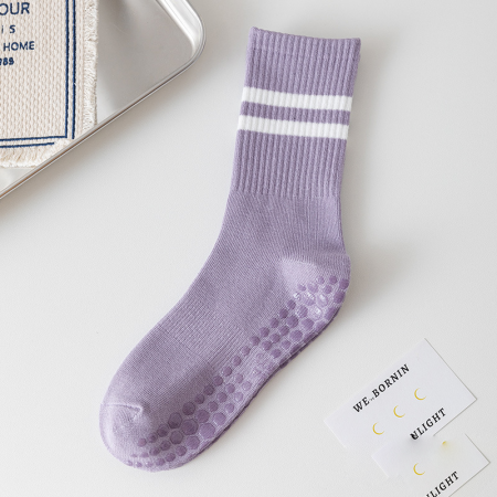 Chaussettes de yoga mi-mollet à rayures sportives et rebond léger 2