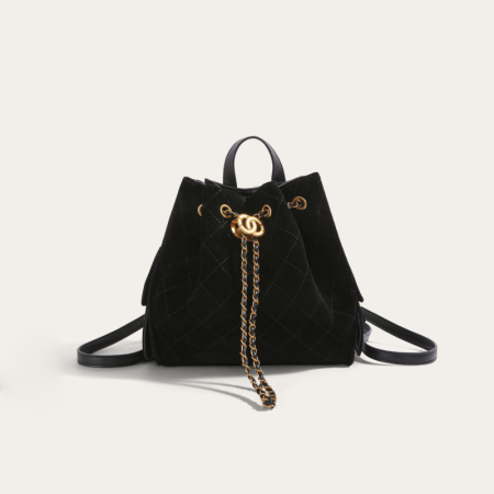 Sac à dos femme en daim uni, style décontracté, surpiqûres matelassées, finitions métalliques, coloris uni. 2