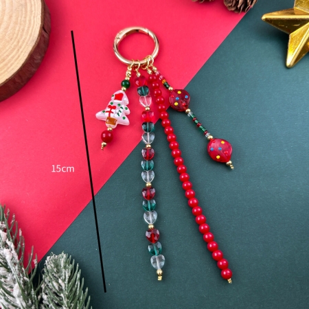 Breloques de sac en résine multicolores à pompons en forme de cœur, collection Simple Series Casual Christmas