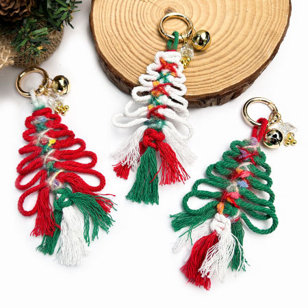 Collection ethnique décontractée de Noël avec pompons multicolores et breloques en corde tressée pour sacs 2