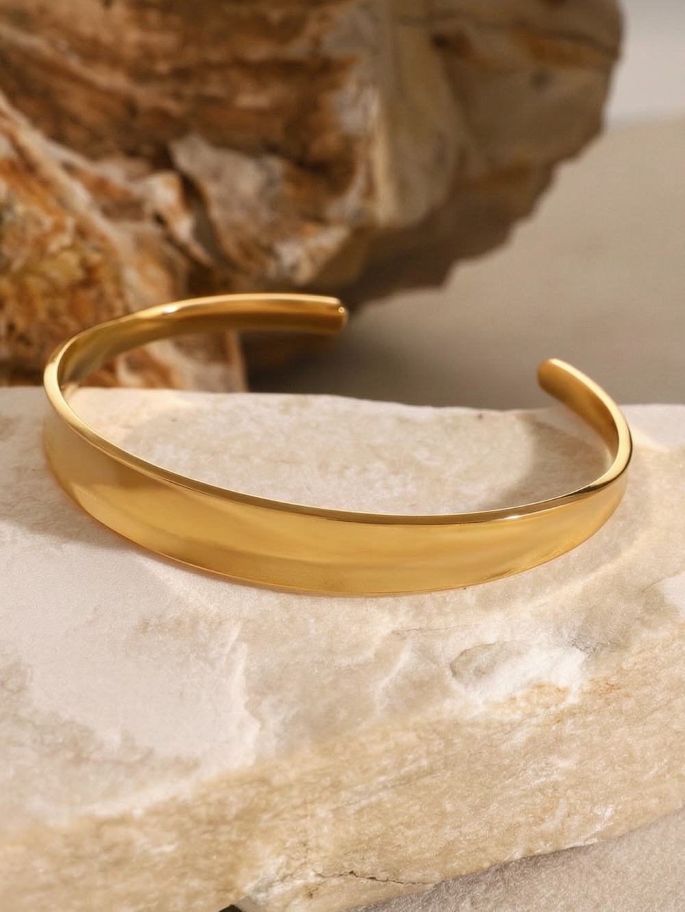Bracelet Ouvert Concave Lisse En Acier Inoxydable Transfrontalier Européen Et Américain, Bracelet En Acier Titane Simple De Style Froid Rouge Net