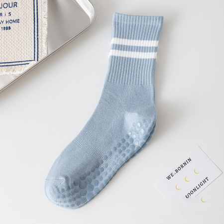 Chaussettes de yoga mi-mollet à rayures sportives et rebond léger