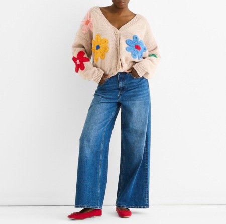 Haut minimaliste du quotidien avec cardigan en maille à petits motifs floraux 3D éclatants