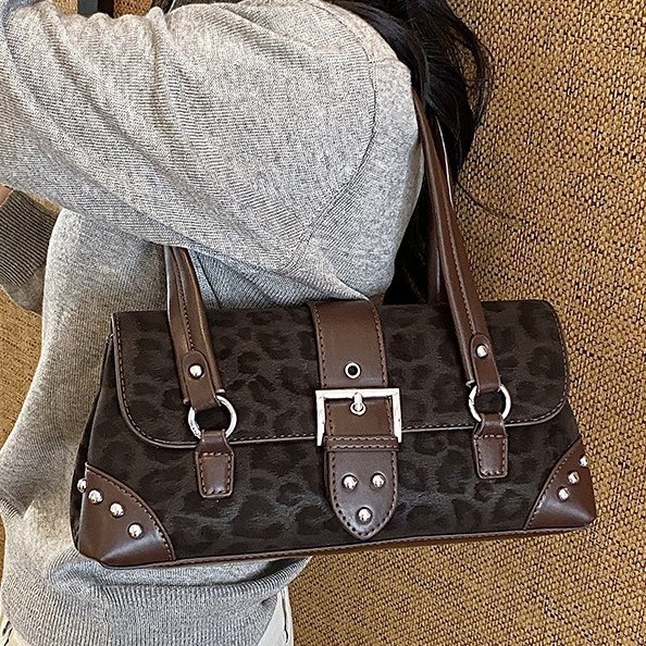 Sac À Bandoulière Carré Pour Femme En Pu, Style Streetwear, Orné De Clous Et D'Un Imprimé Léopard. Image3