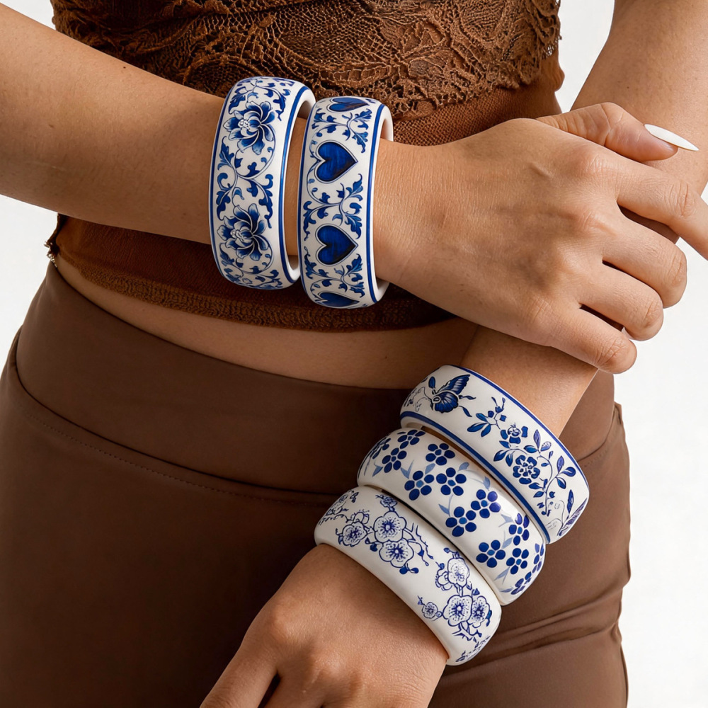 Bracelets Pour Femmes En Résine À Motif Floral Élégant De La Série Romantique Image3
