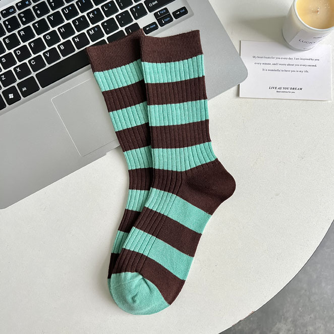 Chaussettes Mi-Mollet Pour Femmes, Légèrement Rebondissantes, À Rayures Décontractées, À Carreaux Bicolores Et À Blocs De Couleurs Contrastés. 