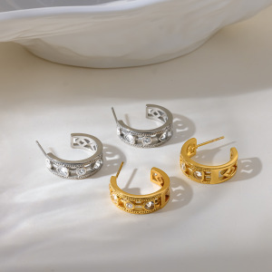 Boucles D'Oreilles Puces Pour Femmes, Forme Irrégulière En Forme De Cœur, En Acier Inoxydable Étanche, Couleur Or, Avec Zircon. Collection Simple. h5 Image2