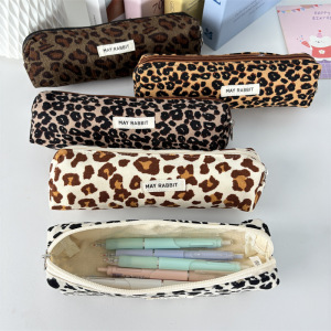 Pochettes À Stylos Rétro En Velours Côtelé À Imprimé Léopard De La Série Simple h5 Image2
